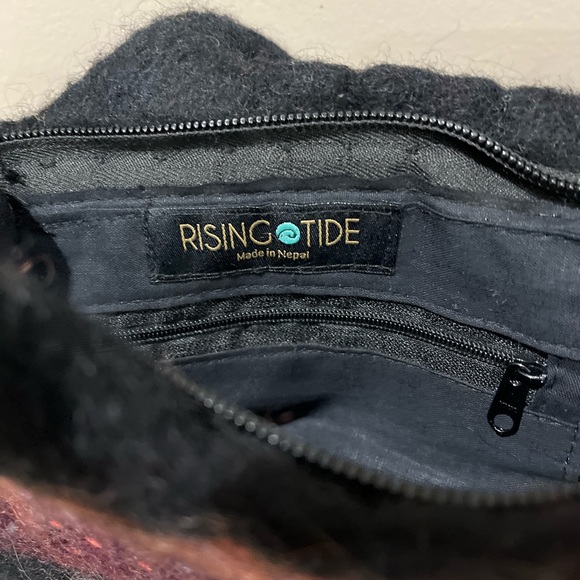 Rising Tide Felted Wool Fall Colors Shoulder Bag - Picture 7 of 14